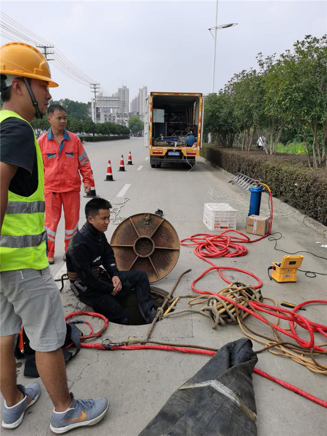 崖城镇翻衬法管道修复技术主要工序